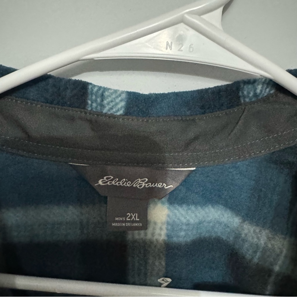 NWT Eddie Bauer Fleece Plaid Button Down Shirt - Picture 2 of 6